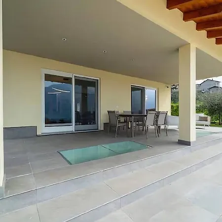 Cozy With Pool *